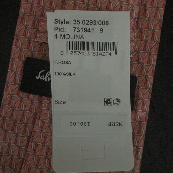 Salvatore Ferragamo necktie pink with cool design - Picture 3 of 3